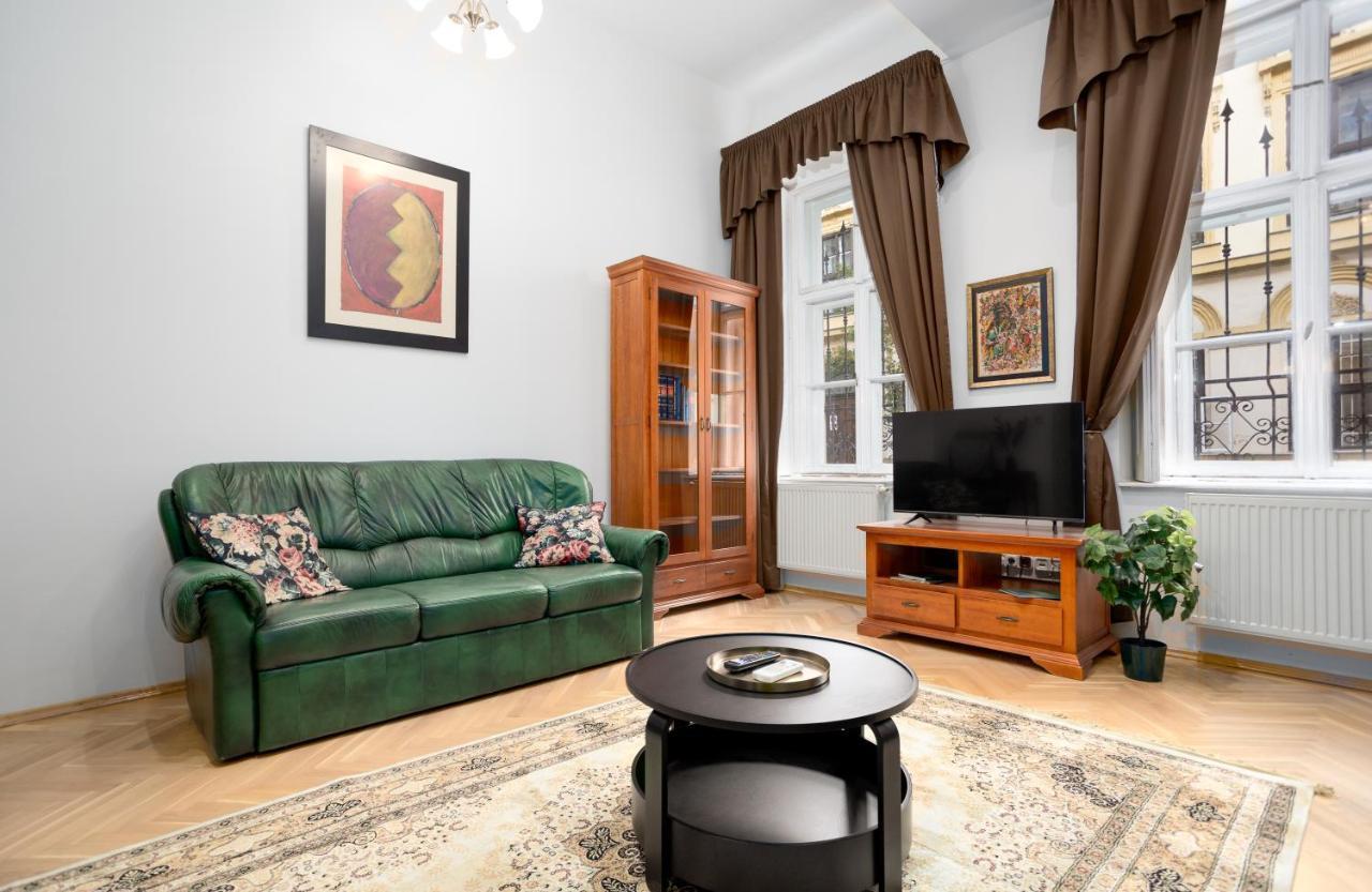 Apartment Emerald With Free Parking