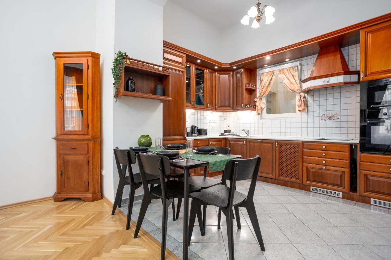 Appartamento Emerald At